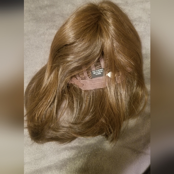 Wig - Picture 2 of 3